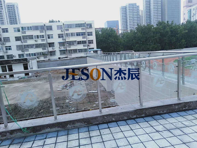耀世娱乐立柱
